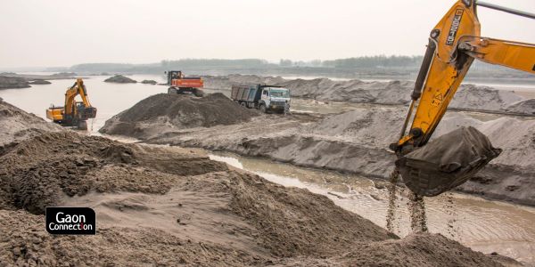 Durga Shakti Nagpal's Husband Abhishek Singh is an actor plus an IAS. She helped reveal the illegal sand mining in northern India. 