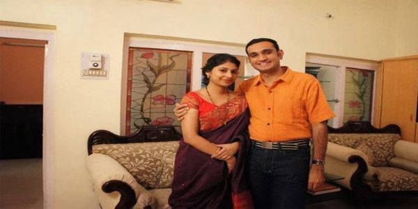 Smita got married to Mr. Akun Sabharwal. He is an IPS officer. 