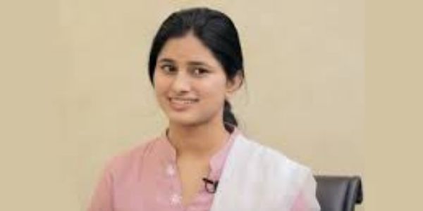 We have added Vishakha Yadav UPSC age and marksheet information