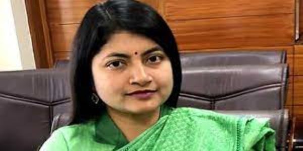 DM B Chandrakala is a fitness enthusiast. She graduated from Osmania University. 