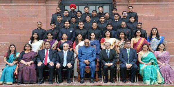 The service comes under the Ministry of External Affairs. Majorly civil servants are posted in foreign embassies. 