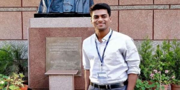 Anudeep Durishetty has appeared for the UPSC CSE exam five times. He topped it in his last and final attemp in the year 2017. Anudeep Durishetty Notes and Book is very helpful for aspirants. 