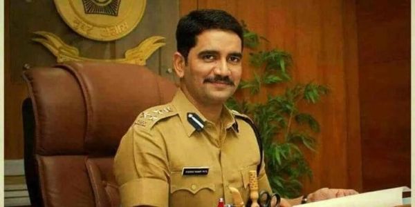 Understand the struggle behind the success story of the IPS  Vishwas Nangare Patil